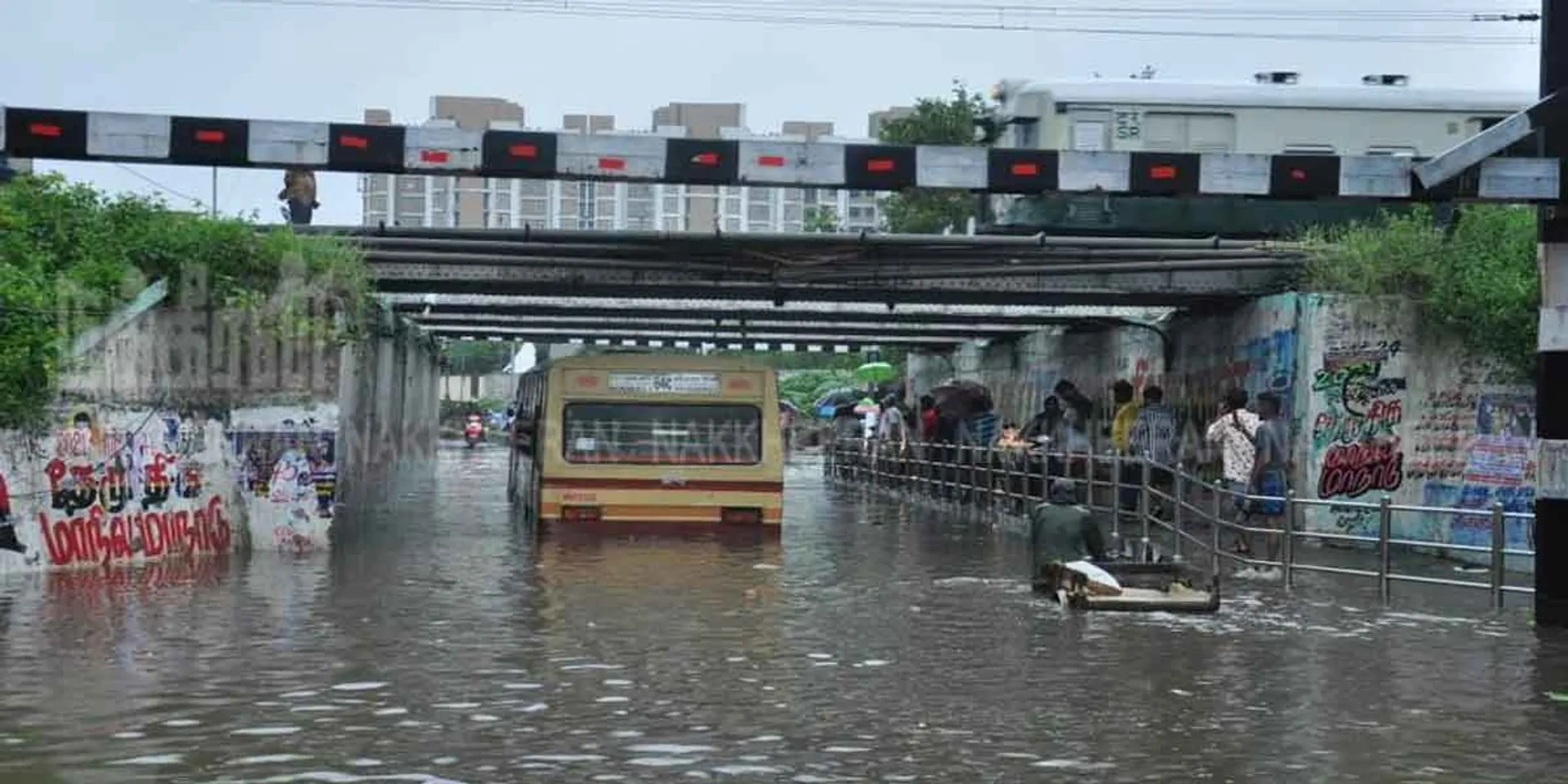 Chennai Metro, Airport closure ... Additional water opening in Sembarambakkam !!