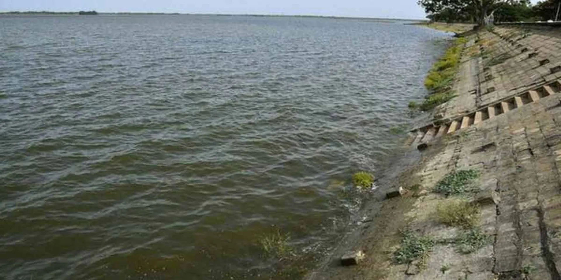 Surplus water in Boondi Lake opens