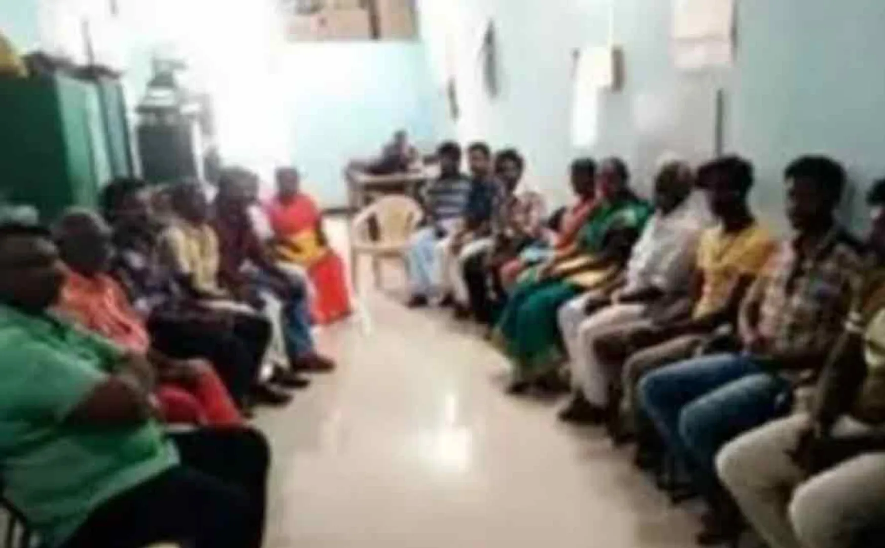 theni people demanding corona fund planing to meet edappadi palanisami