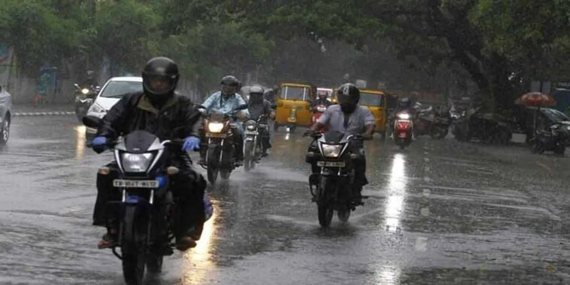 No more petrol if you don't wear a helmet !!