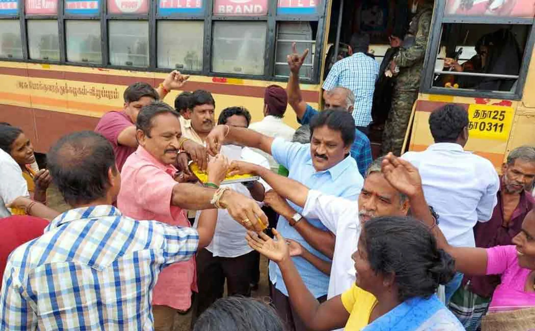 Rajini to start party in January ... Executives celebrating with crackers 