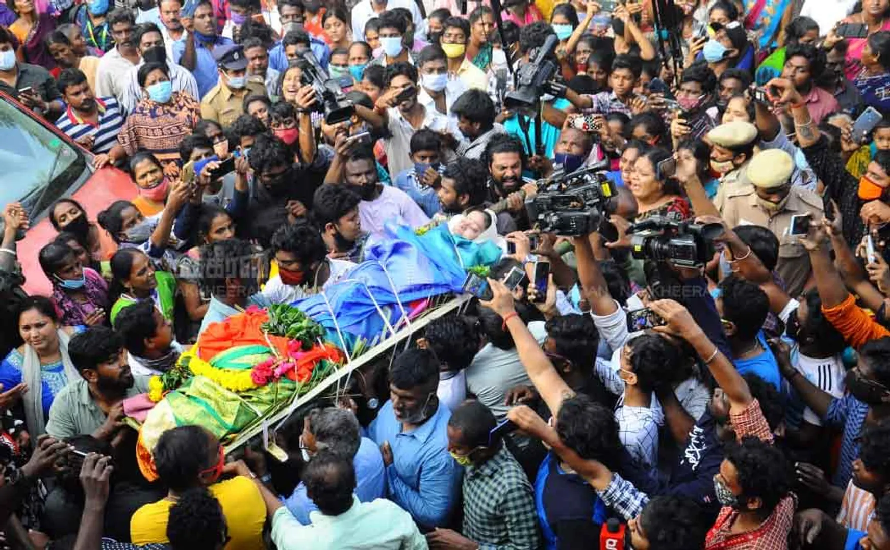 Actress Chitra's funeral 
