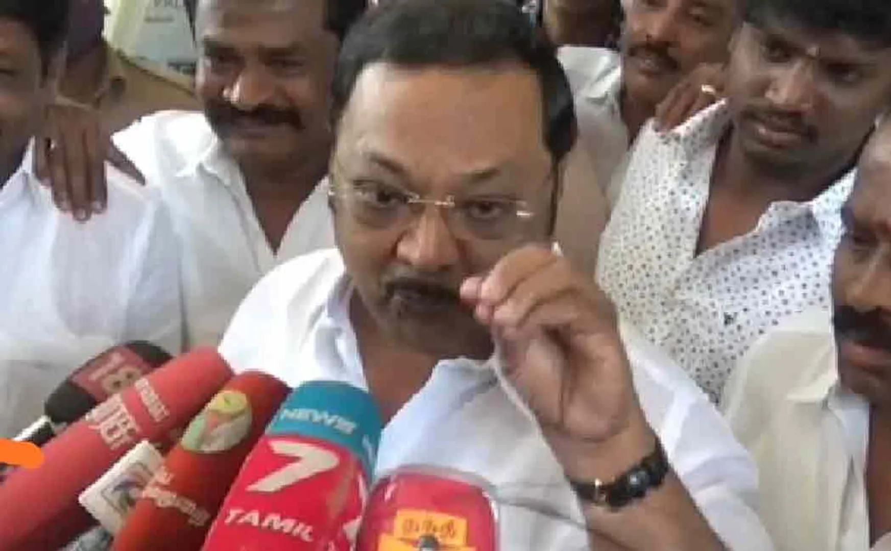M.K.Azhagiri press meet at azhagarkovil marriage 