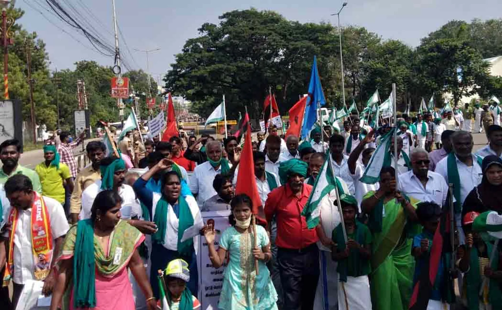 Trichy farmers supports  delhi farmers 