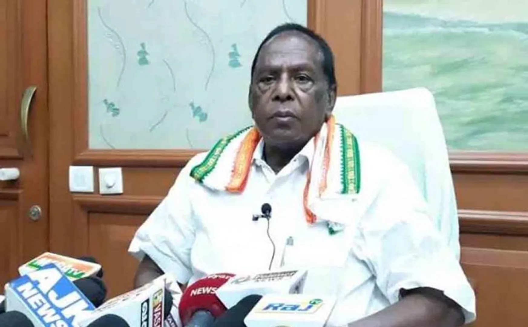 PUDUCHERRY CM NARAYANASAMY PRESS MEET AT CHENNAI 