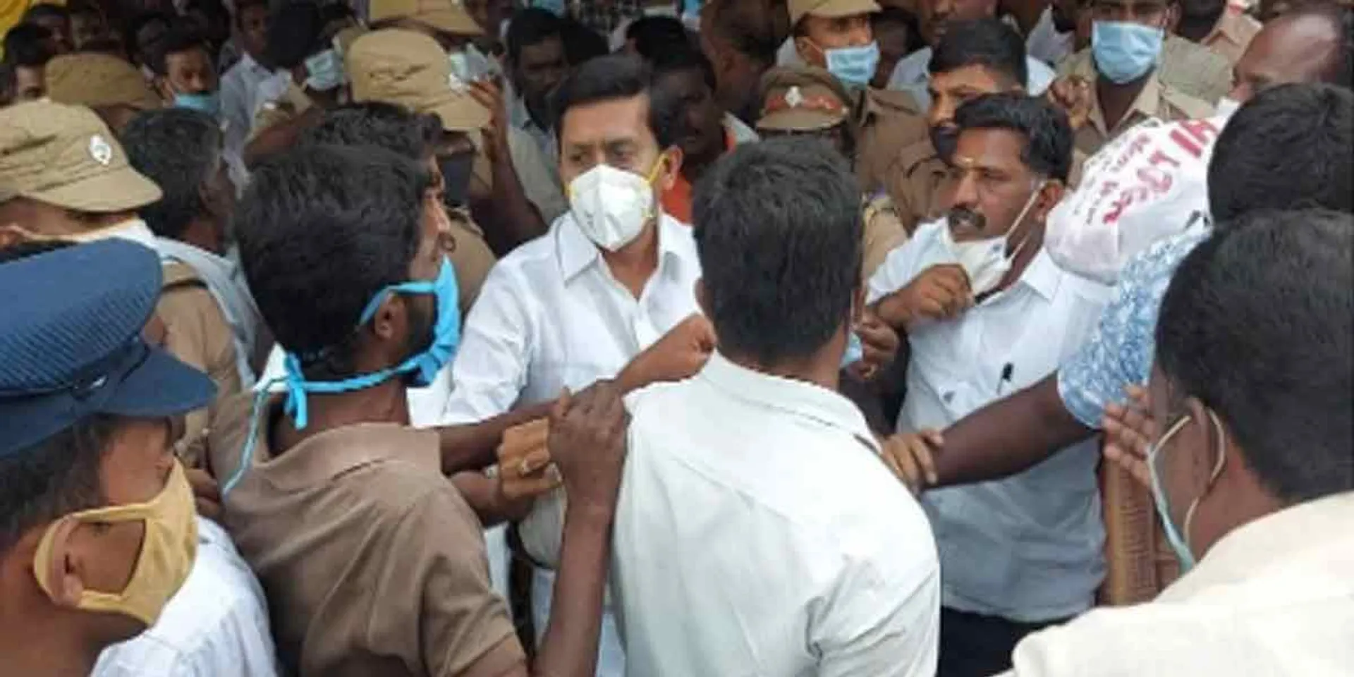 Do not invite DMK MLAs to the event - Ministers issue sudden order