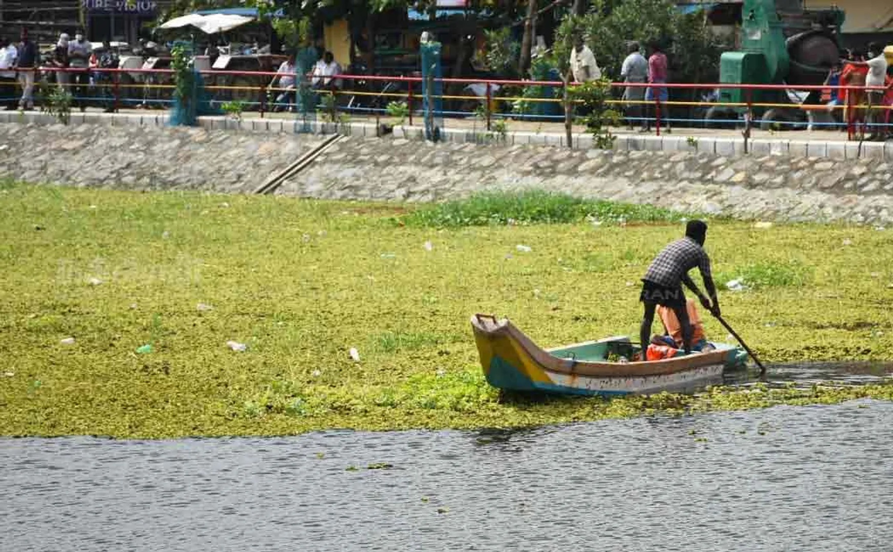 Sollinganallur chitheri river 