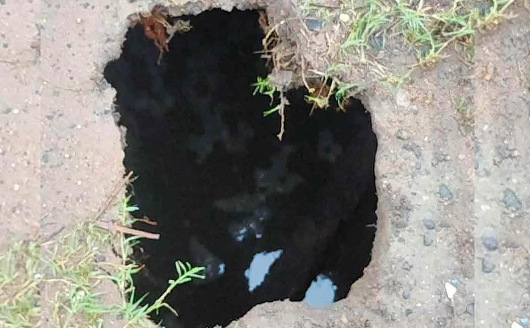 15 feet deep dent at ariyalur 