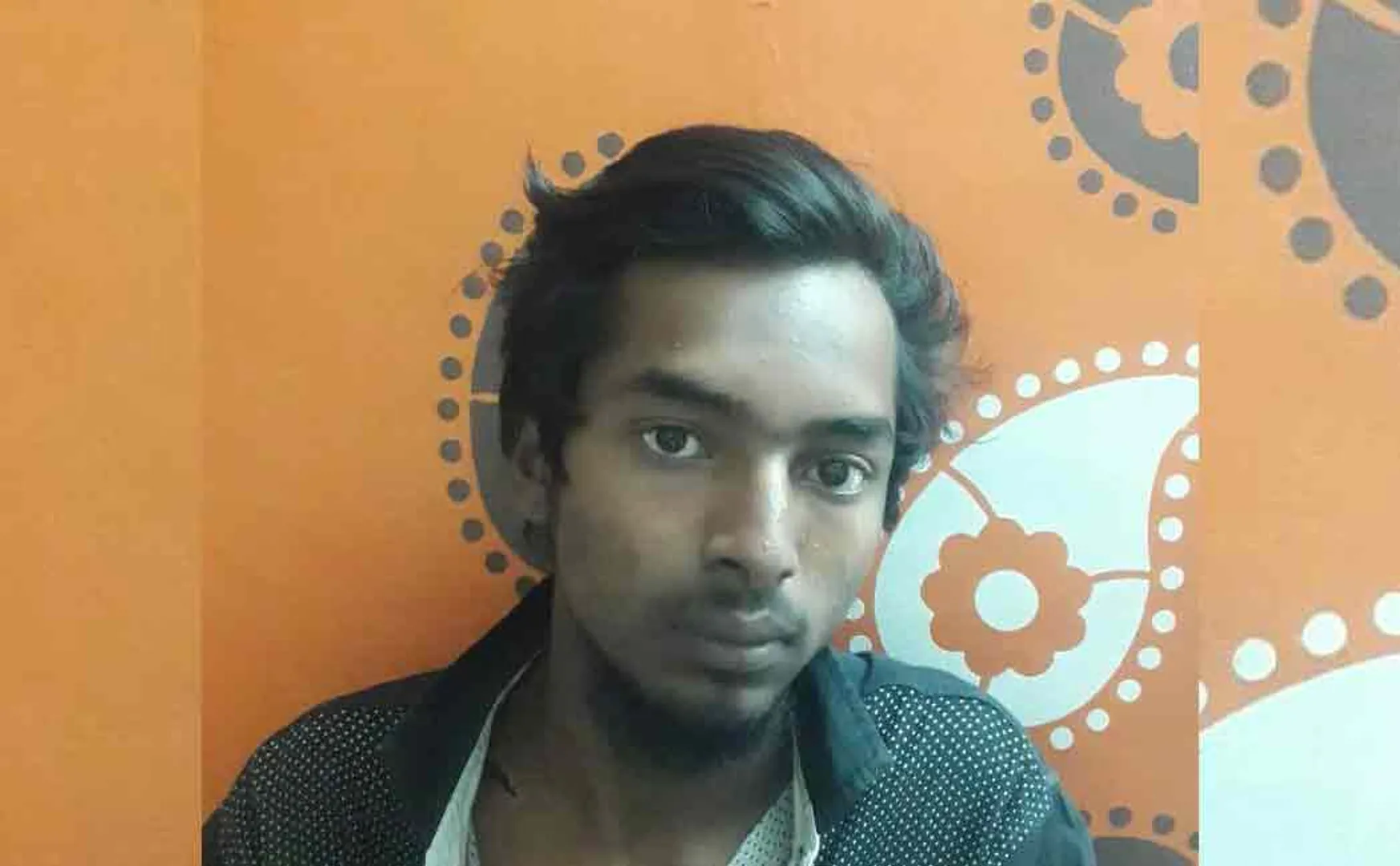 The public who caught the boy who stole the car in broad daylight