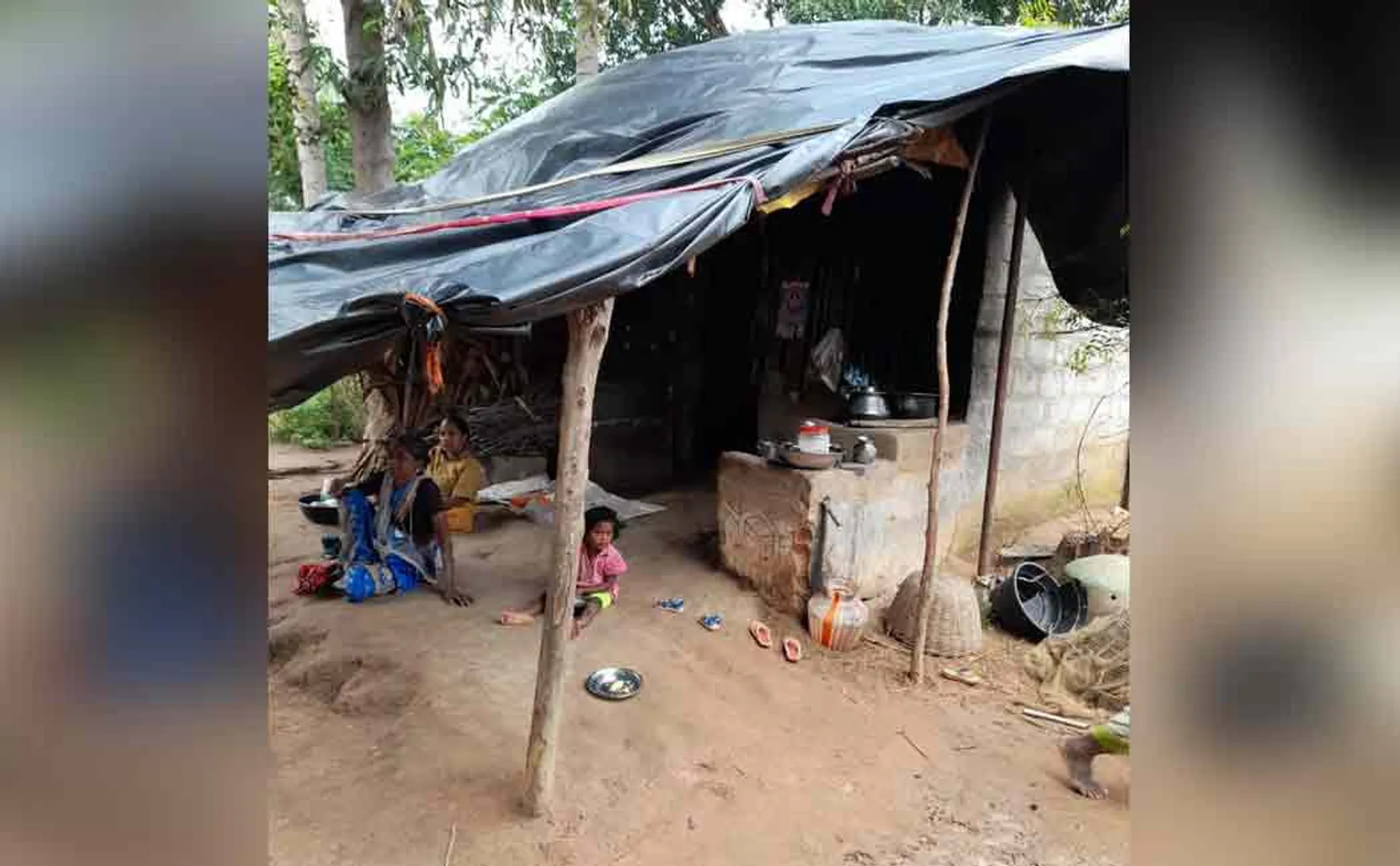 The pain of a disabled woman who cannot walk with her mother in a house without a toilet.