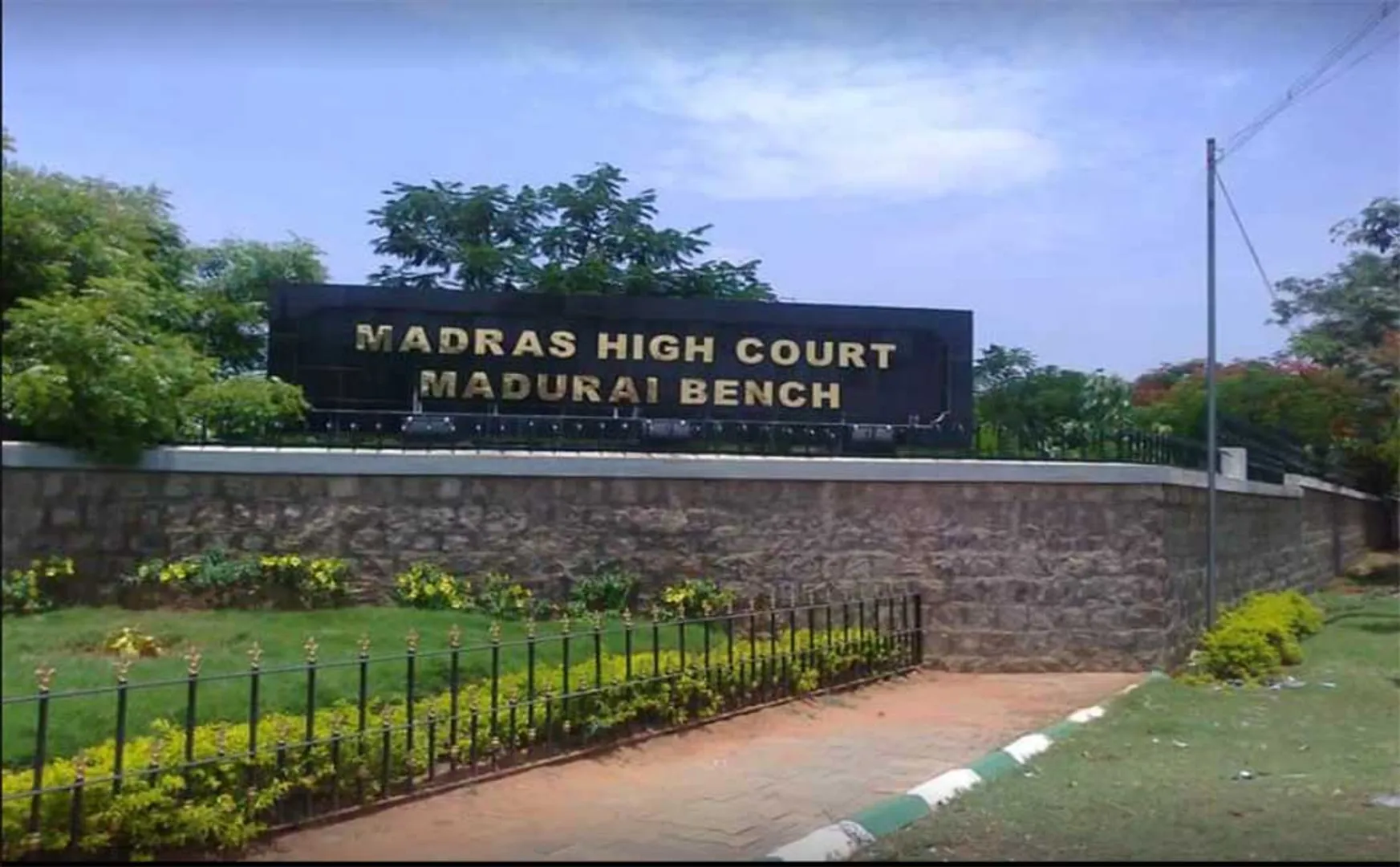 patta vigilance officers madurai high court bench 