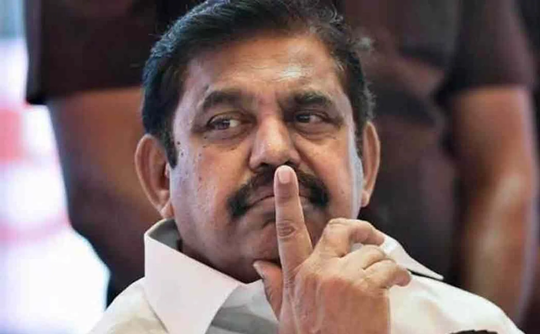 ADMK members pressure to edappadi palanisamy to leave PMK 