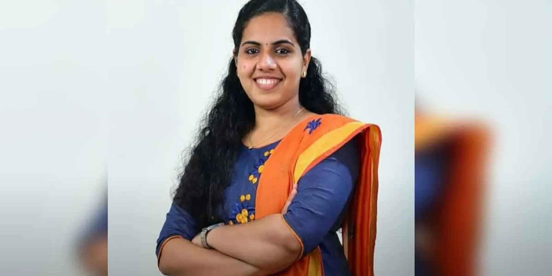 21 year old girl mayor for the first time in the country!