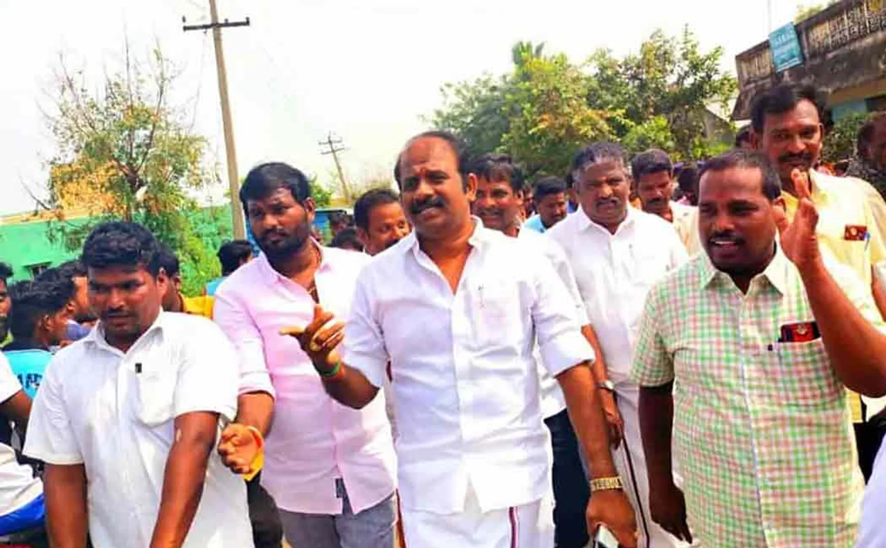 Rishivandiyam MLA vasantham karthikeyan Remove  tasmac 
