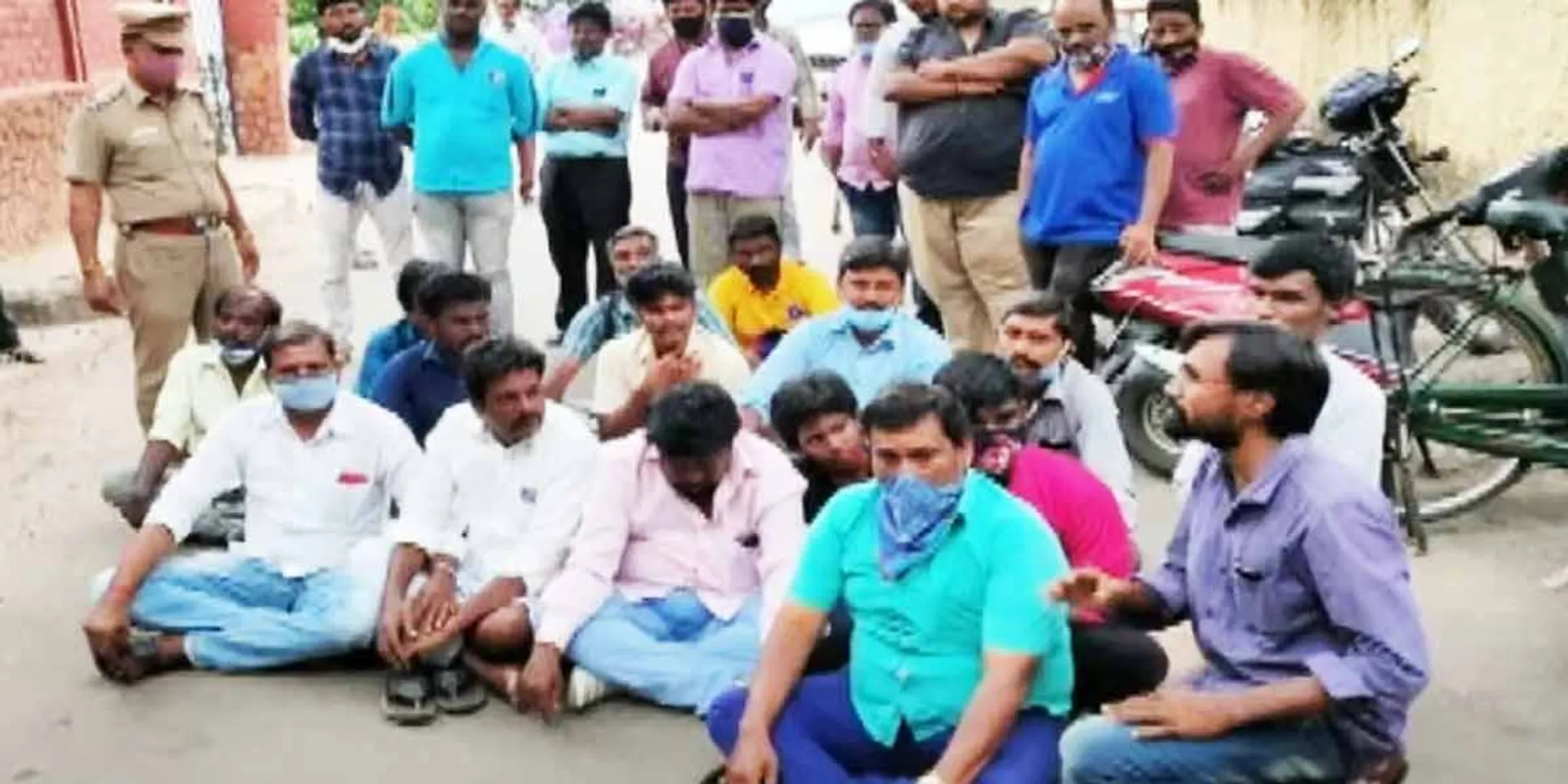  Fans in front of Rajinikanth's house