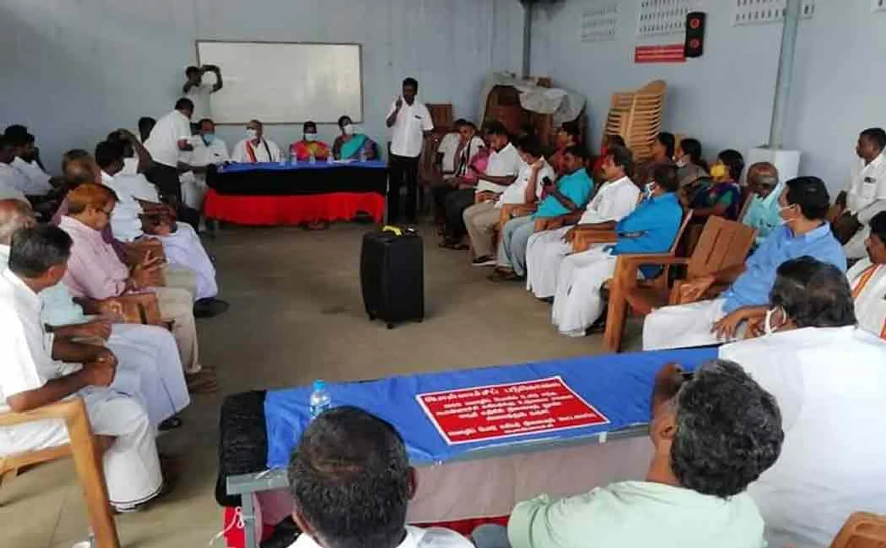 Demonstration in Pollachi on the 10th Kanimozhi MP. Participation ..!