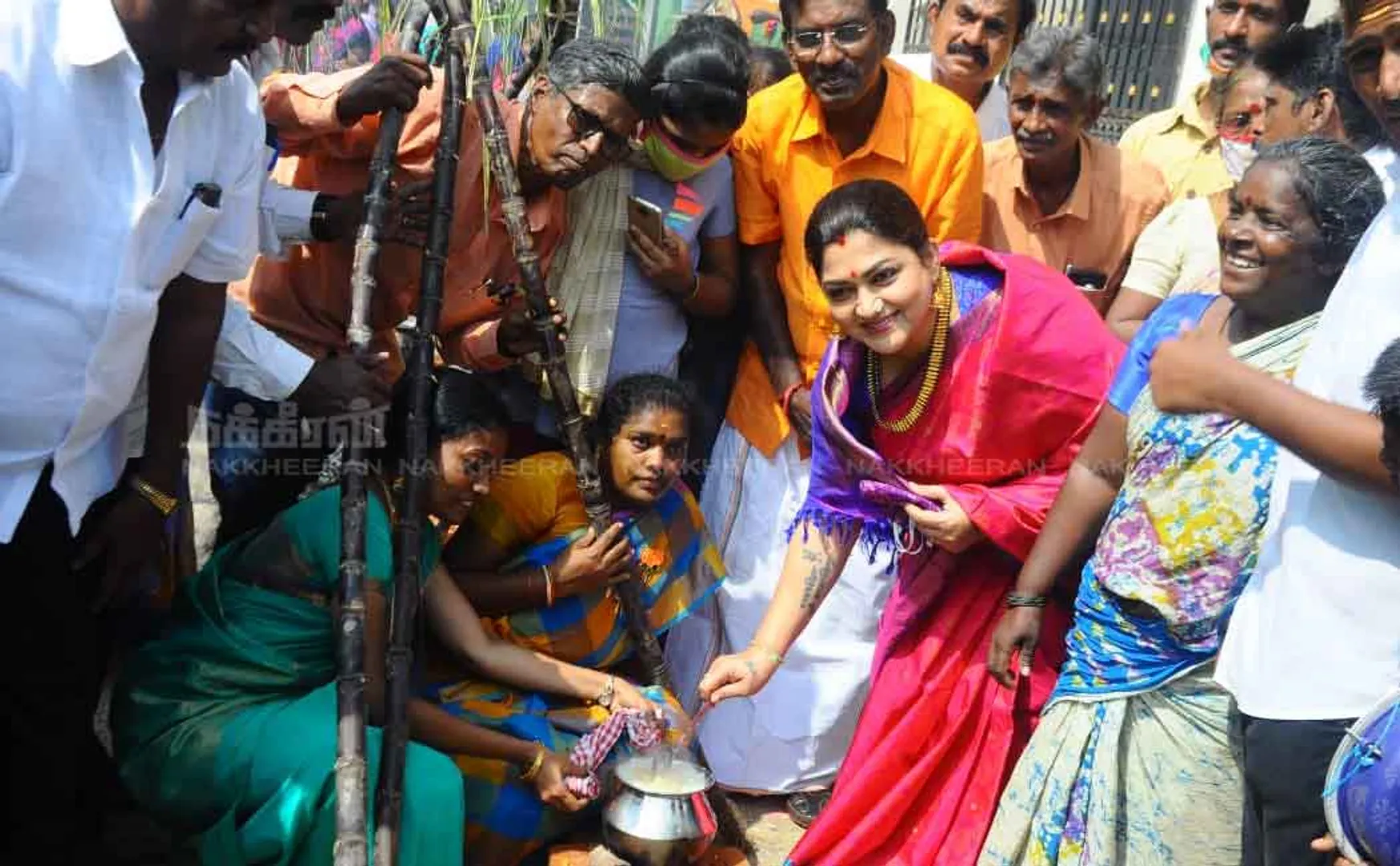 actor kushboo celebrates pongal