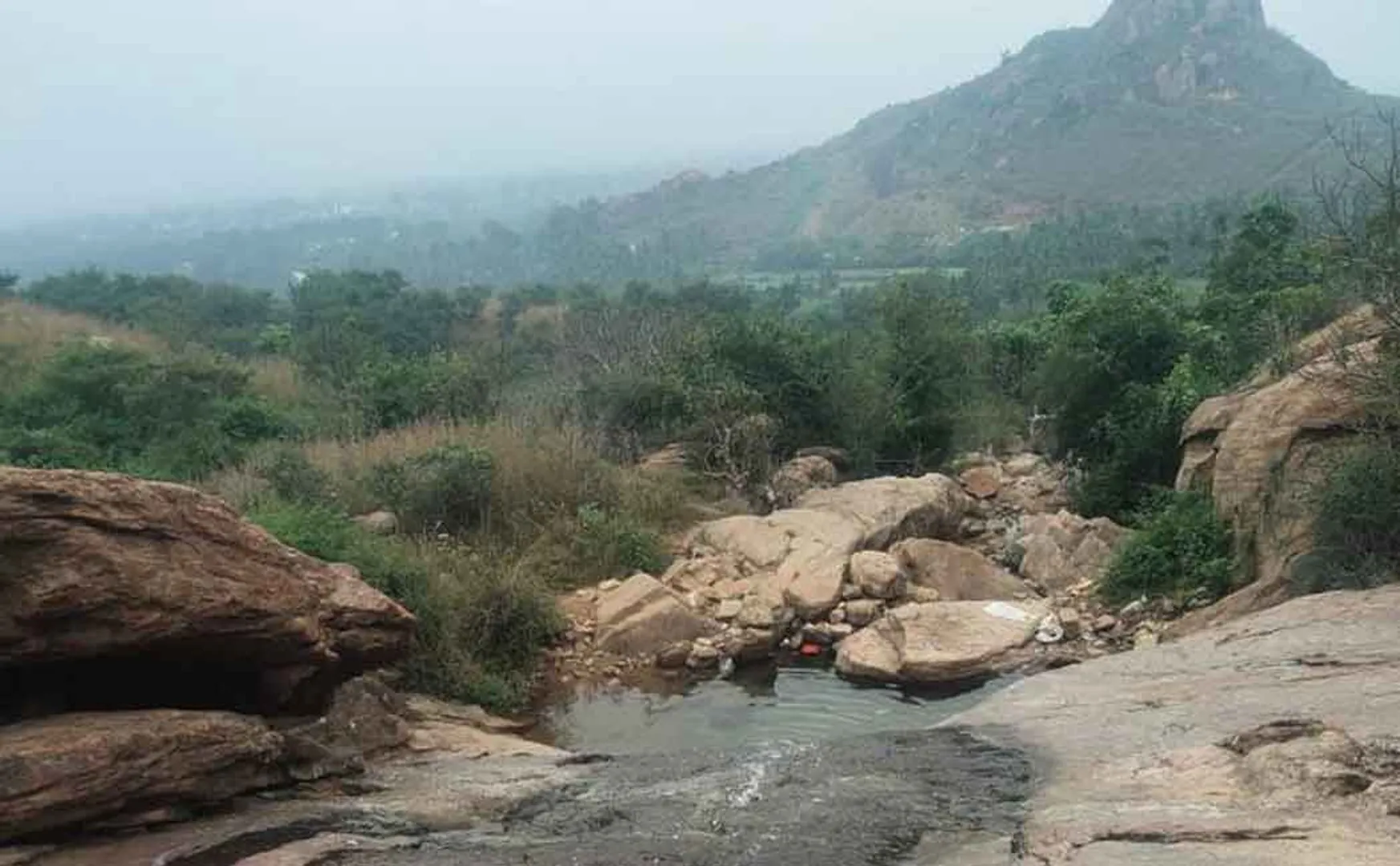 youth slipped from rock passed away