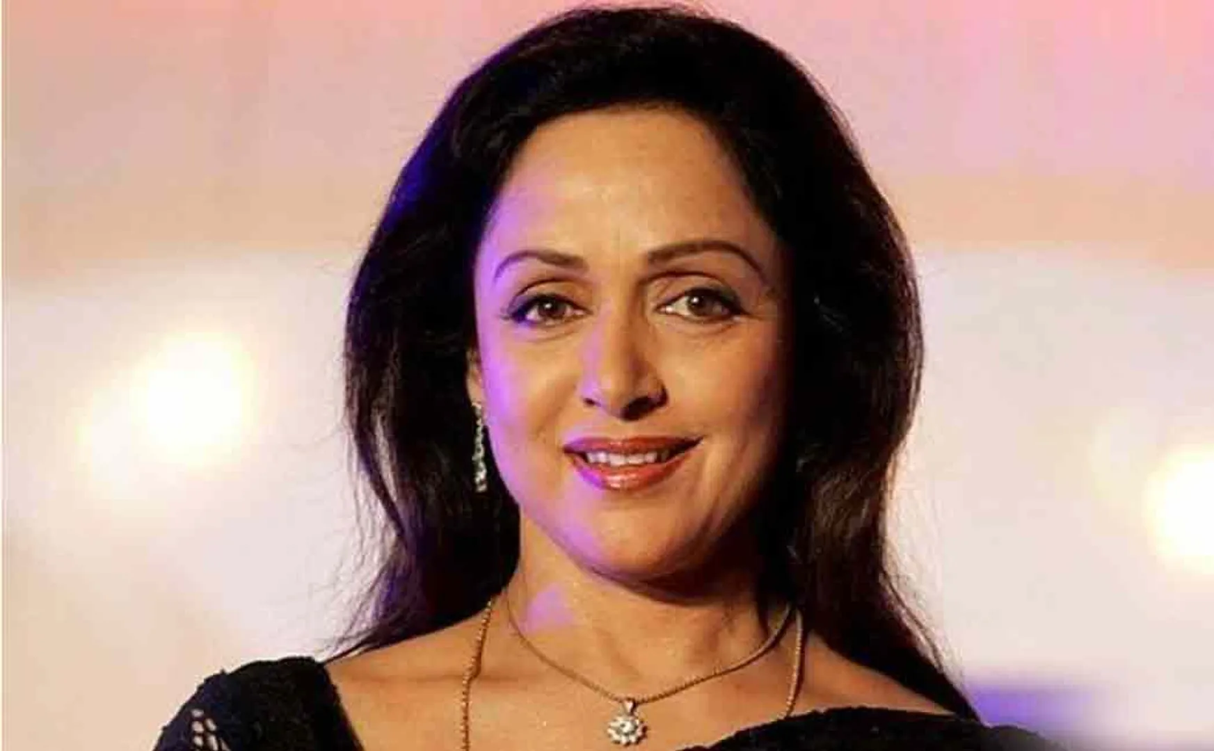 farmers invite hema malini to punjab