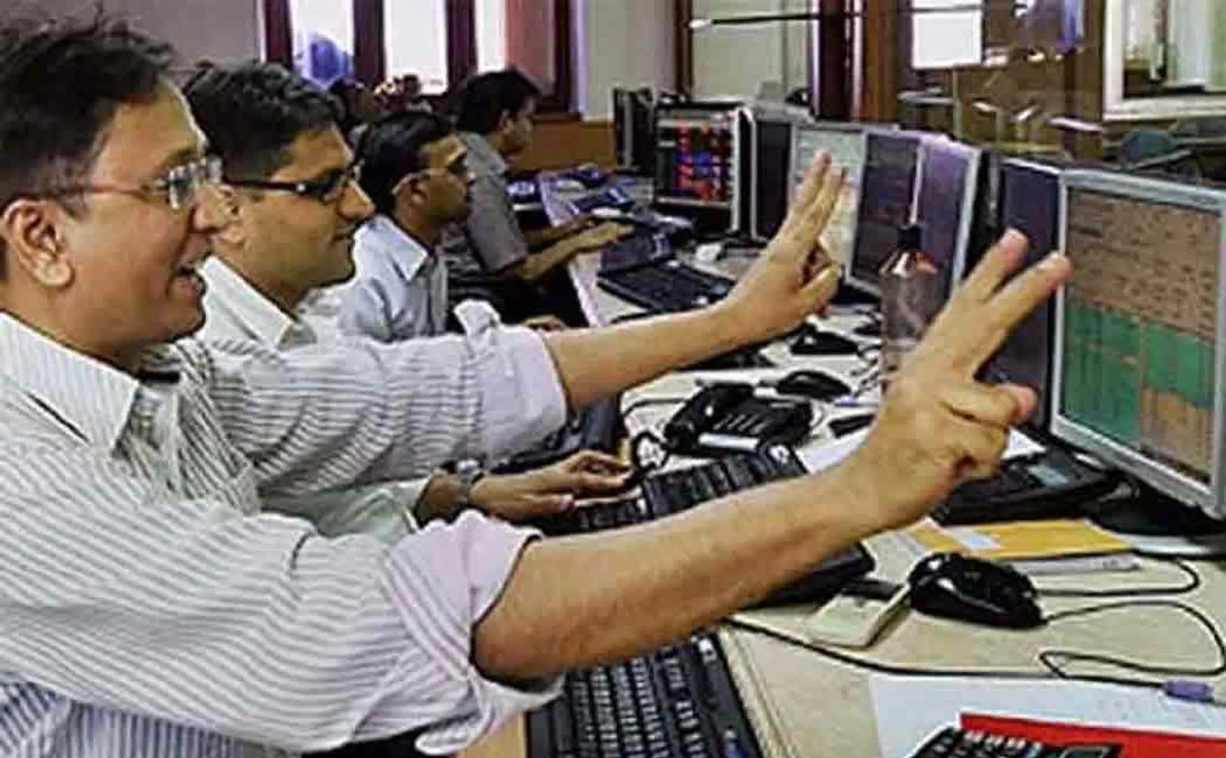 indian markets sensex and nifty hits new record high