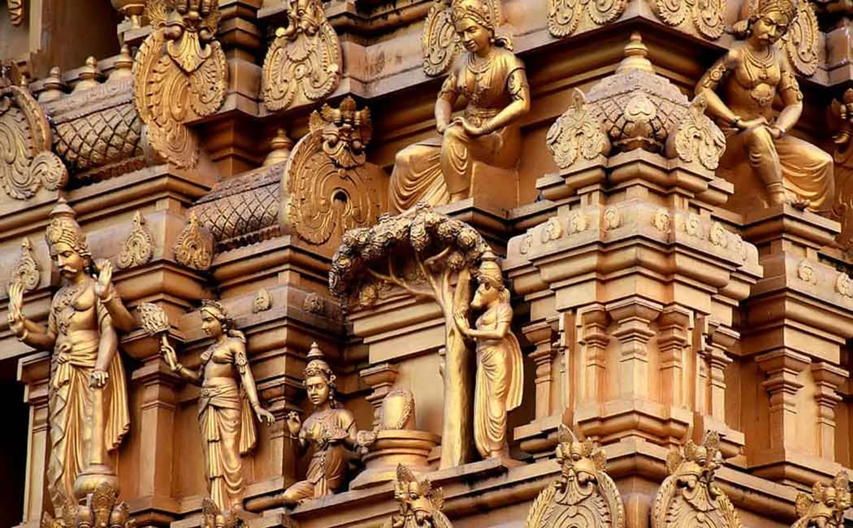 In which temples are the idols enchanted? - Order to the Treasury to file a report