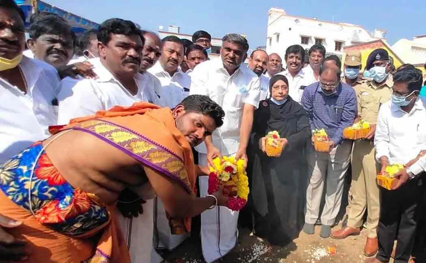 Vaniyambadi to tirupattur four way road 