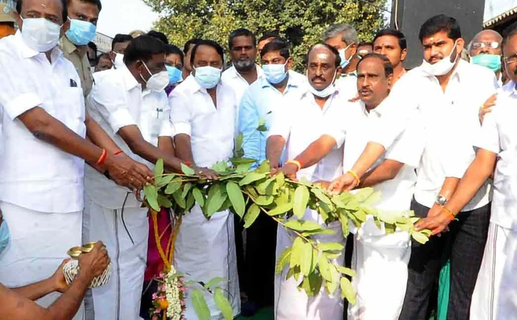 When will the schools for 9th and 11th class students open? Minister Senkottayan replied
