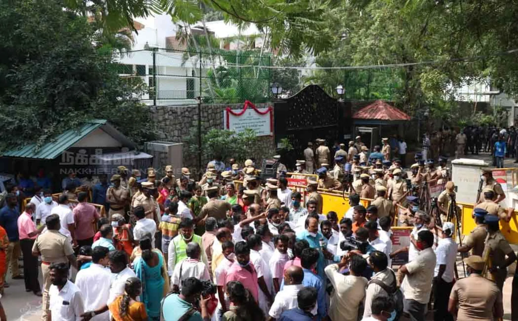 Government of Tamil Nadu approves appeal against order not to allow Jayalalithaa to enter memorial building