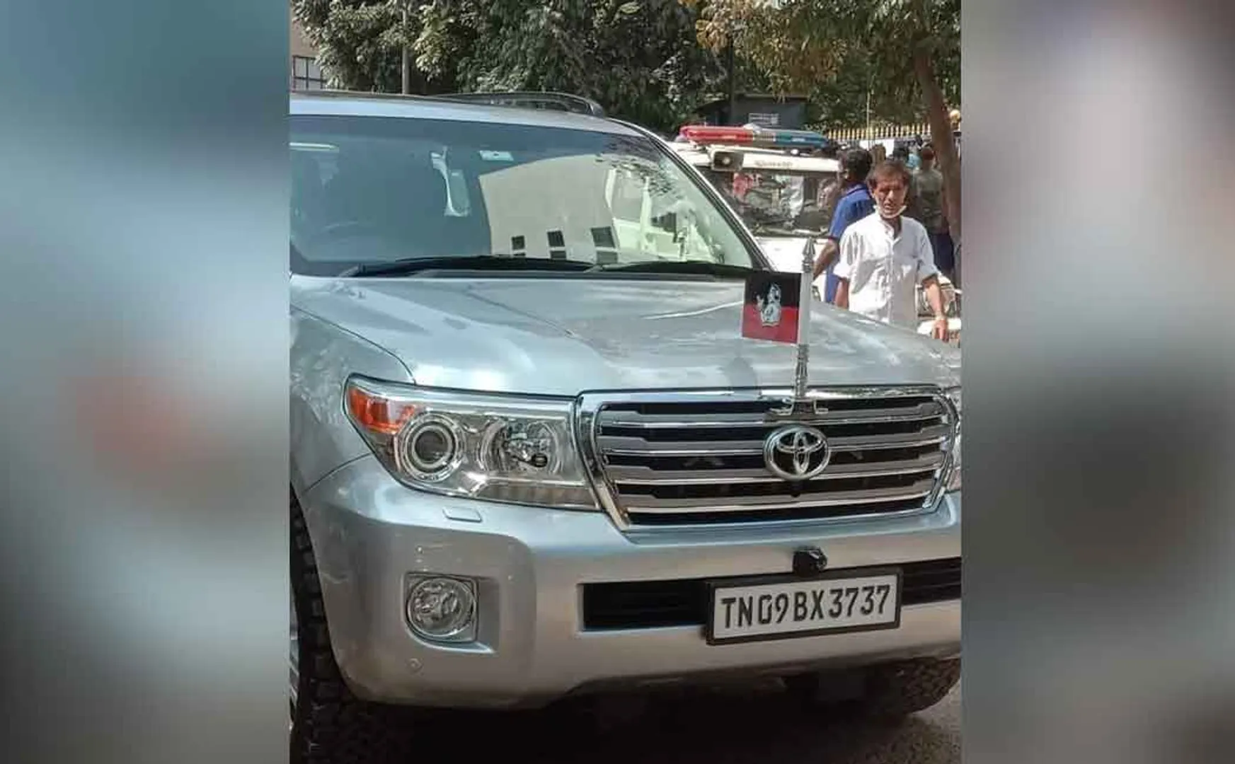 Comment on Sasikala vehicle ... AIADMK MP, explanation ..!