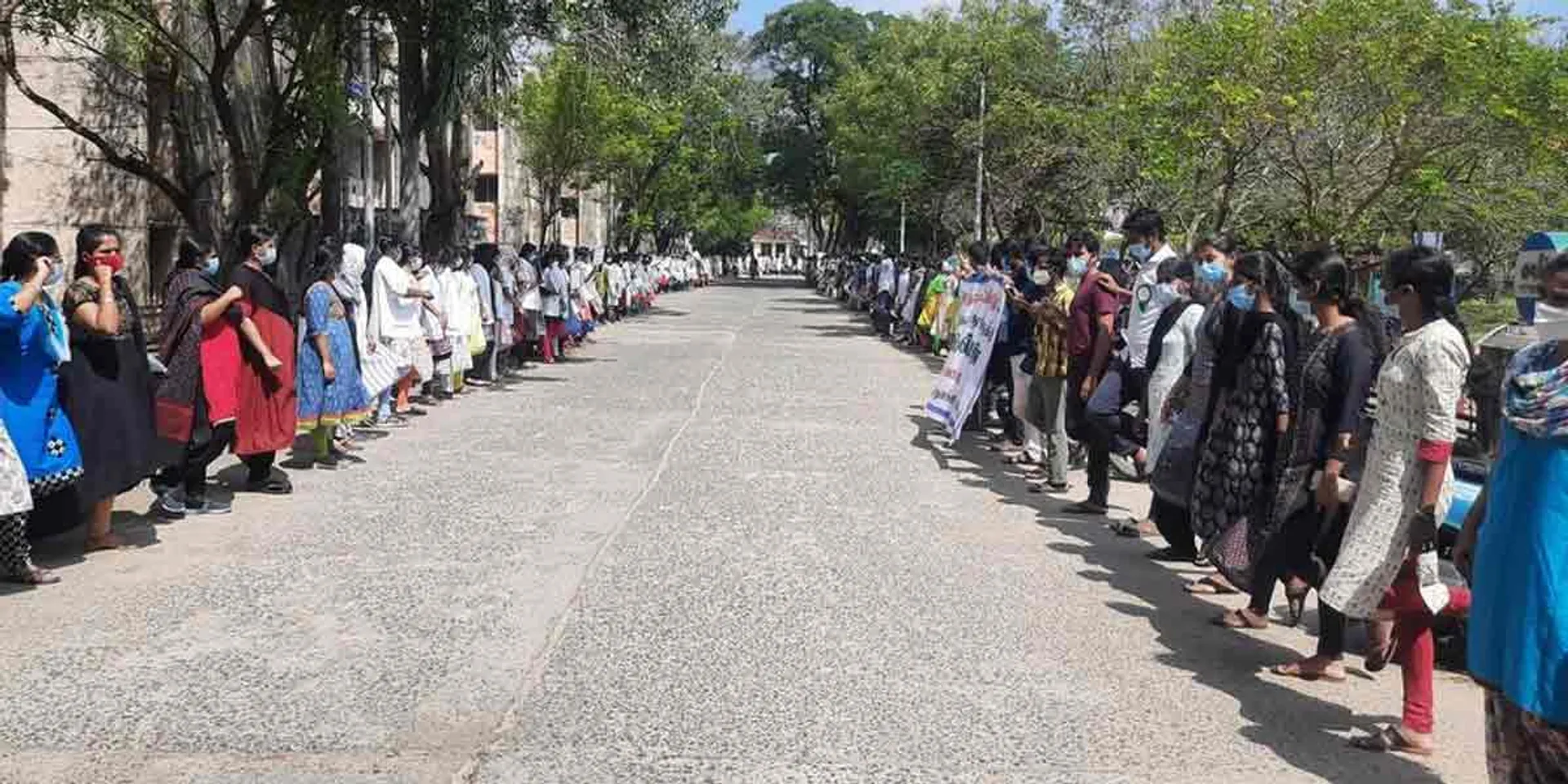 Chidambaram Medical College students stand on one leg and struggle 