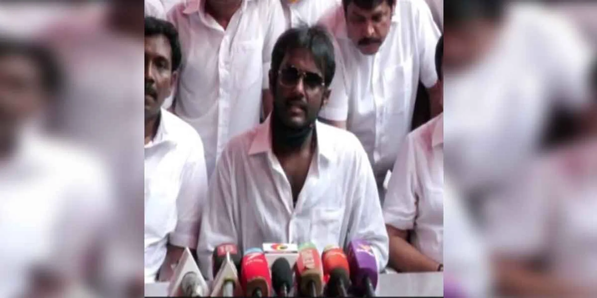 Alliance with DMK ... only time will tell ...- Interview with DMDK  Vijayaprabhakaran