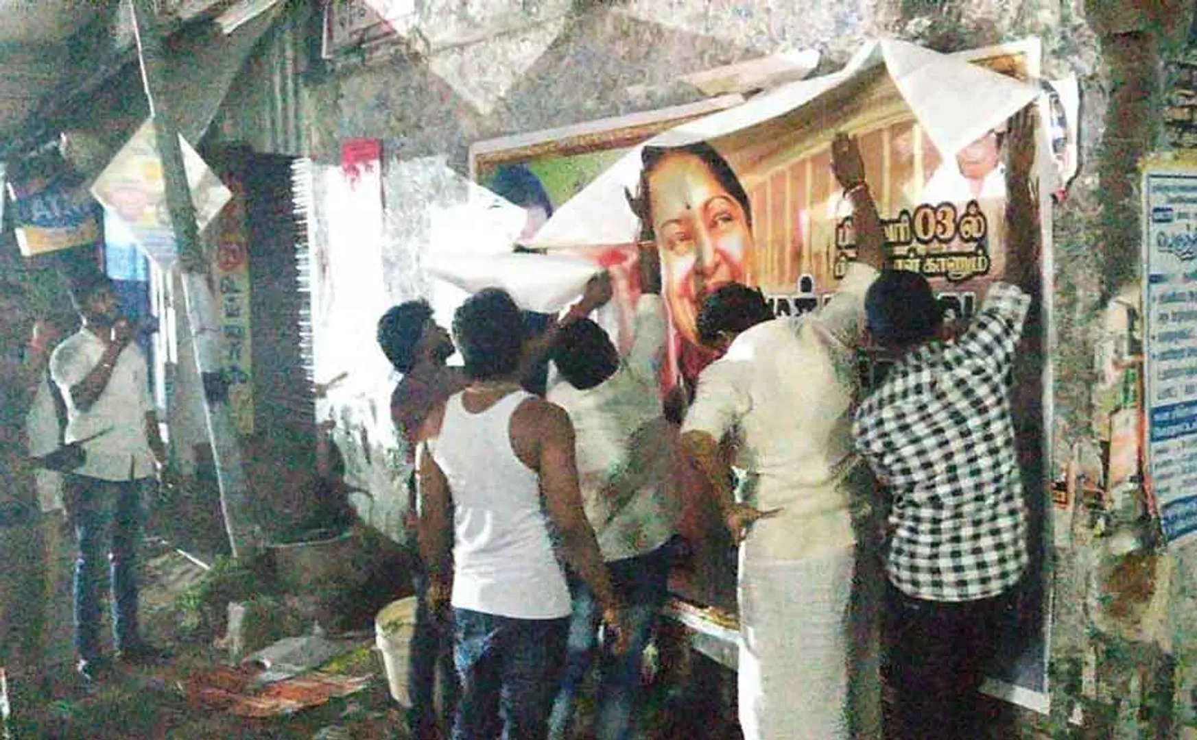  AIADMK  ravinthranath poster issue 