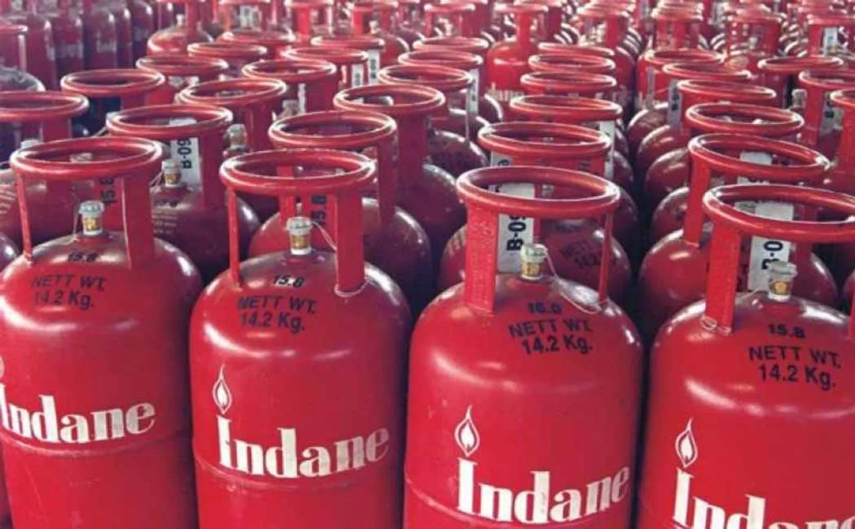 domestic gas cylinder price hike in salem district 