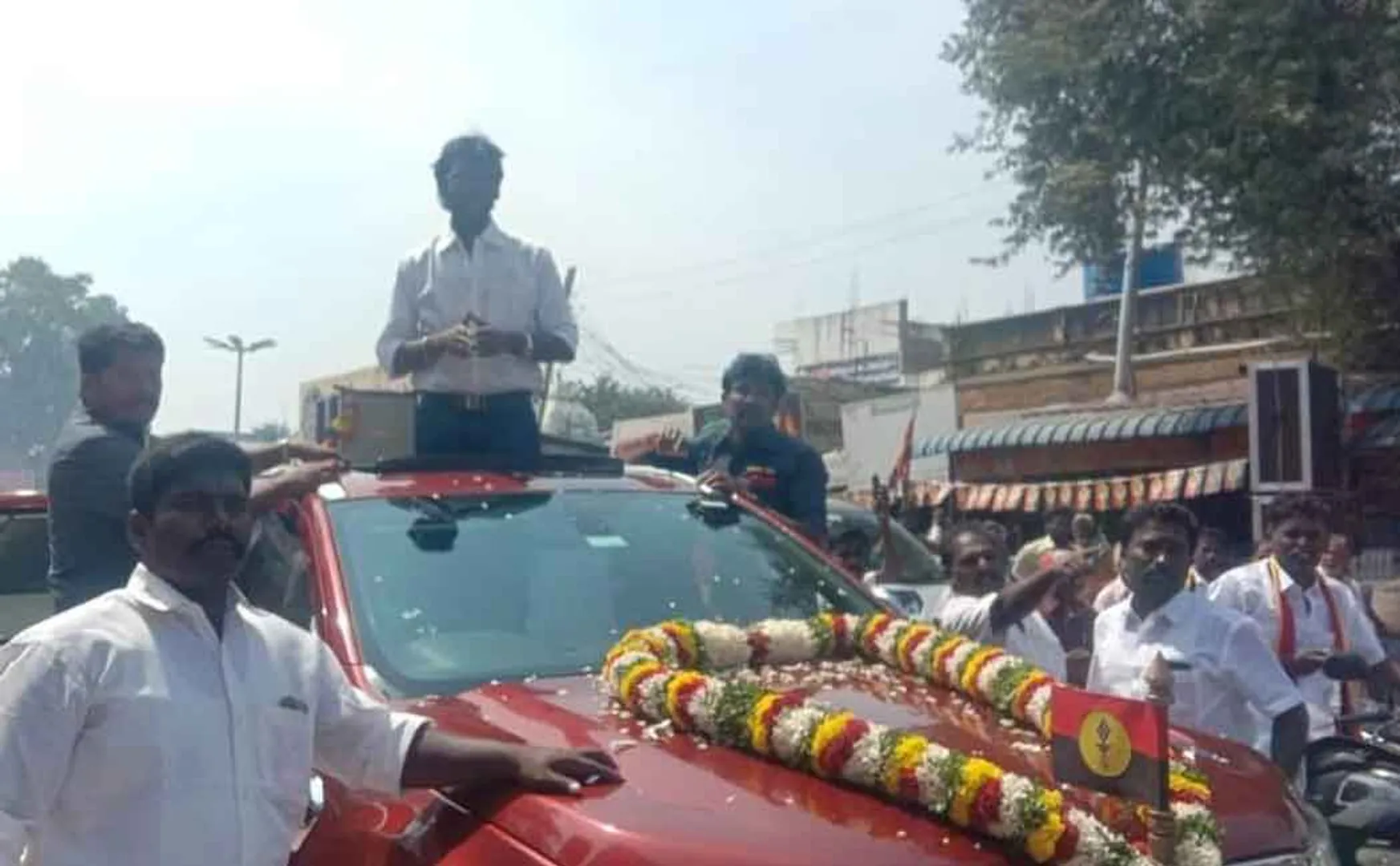 Vijayakanth is the only leader who is not prone to corruption - Vijaya Prabhakaran