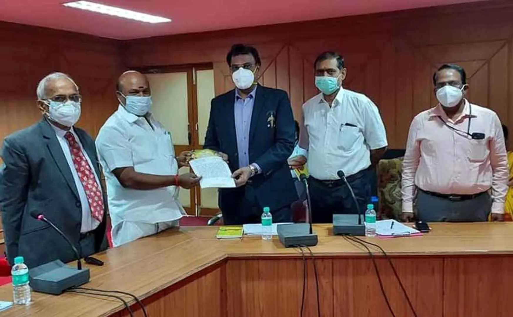 Health officials of the Tamil Nadu government inspect the Raja Muthiah Medical College ..!