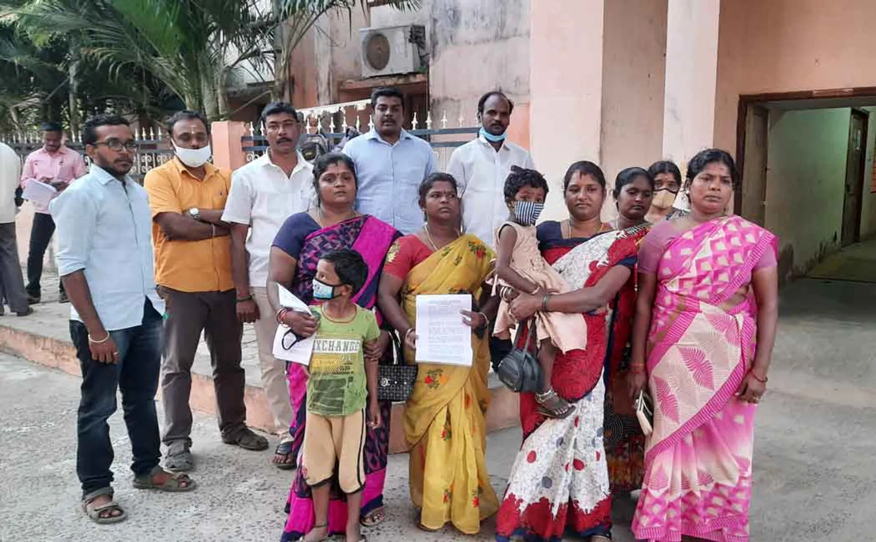 Annamalai University administration, 10 years without making an employee as  job permanent !!
