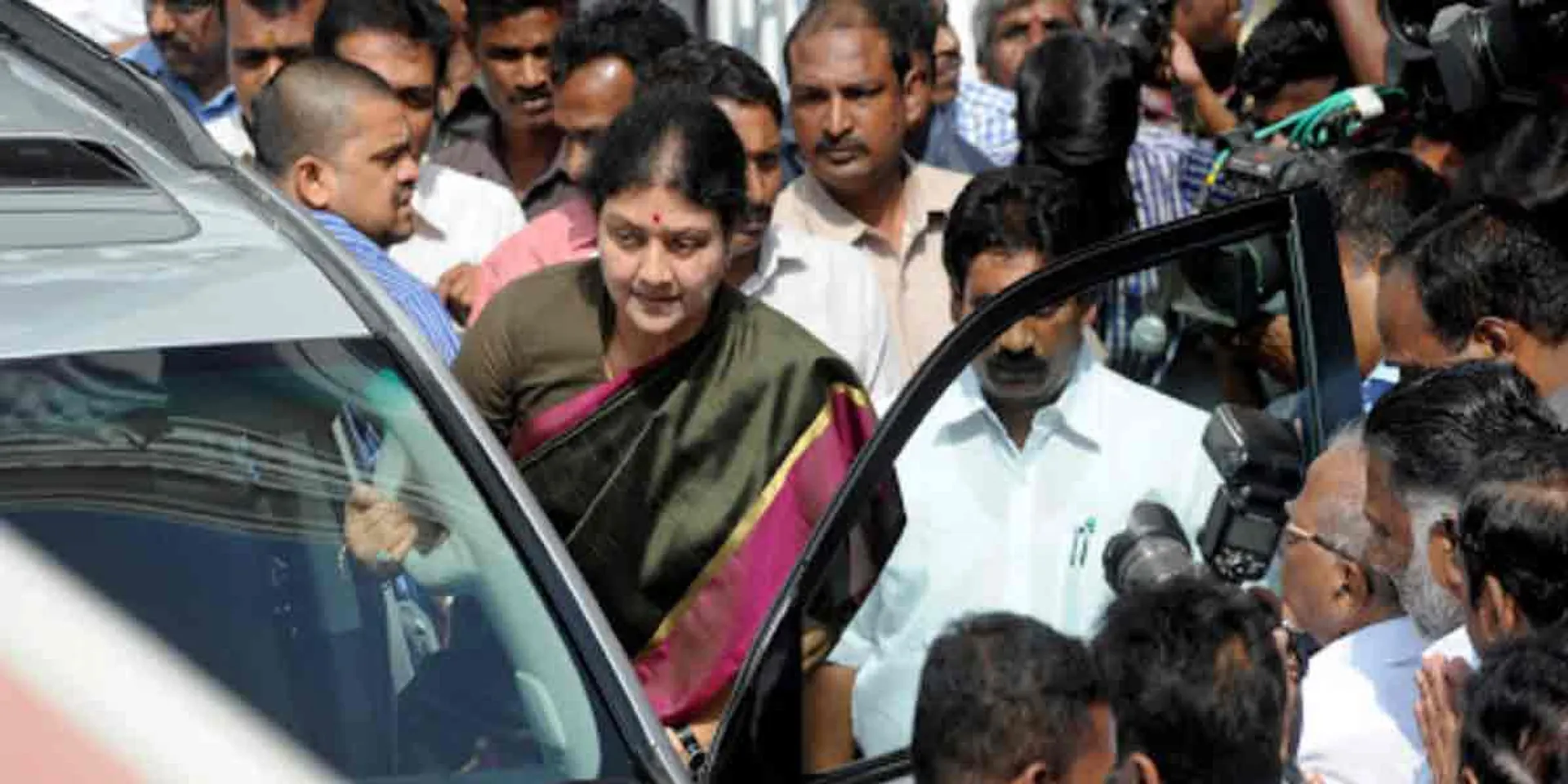  Question about Sasikala ... AIADMK MP answered