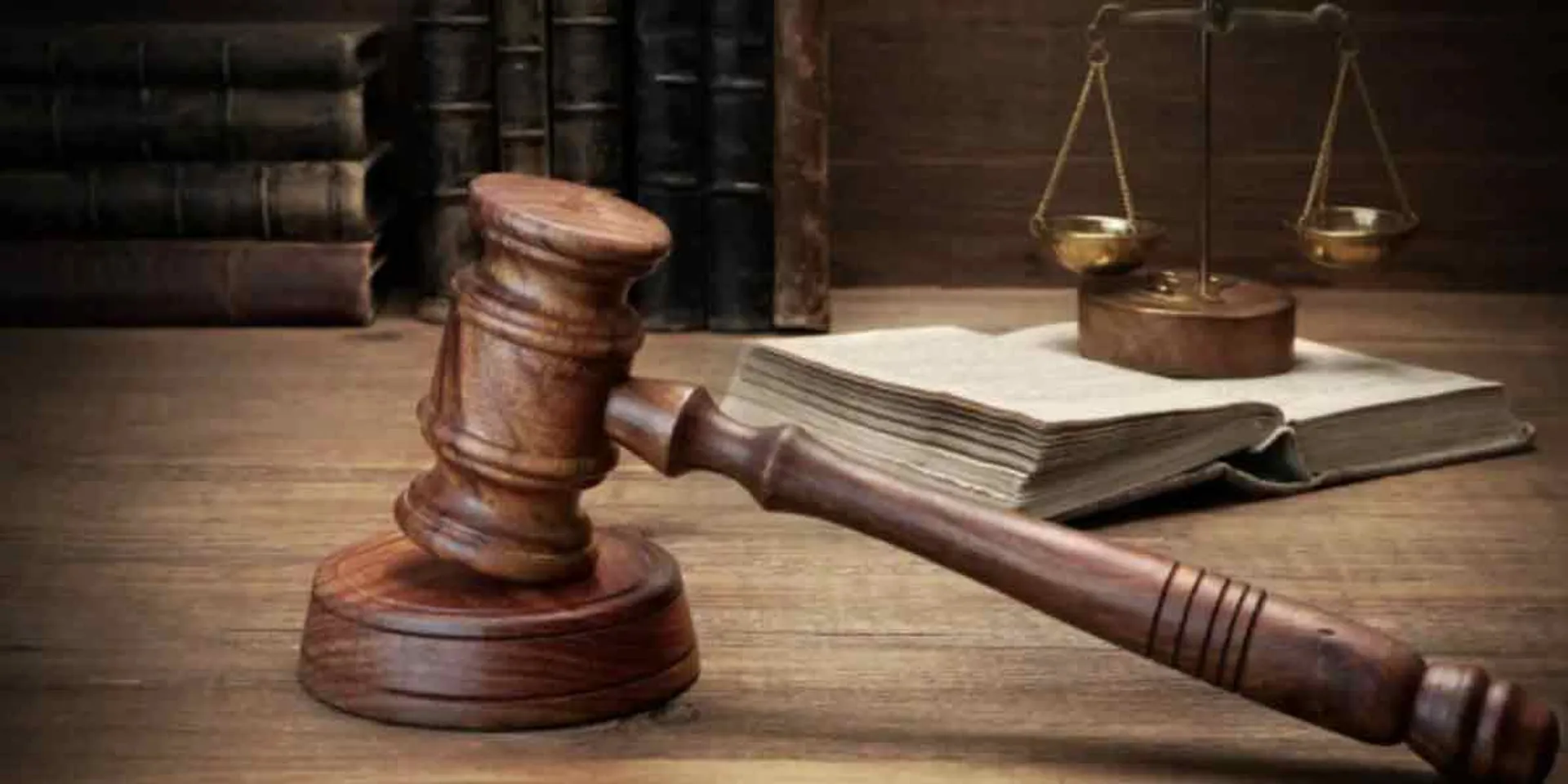  "Don't be my lord anymore ... just tell me sir ..." - Chief Justice's instruction