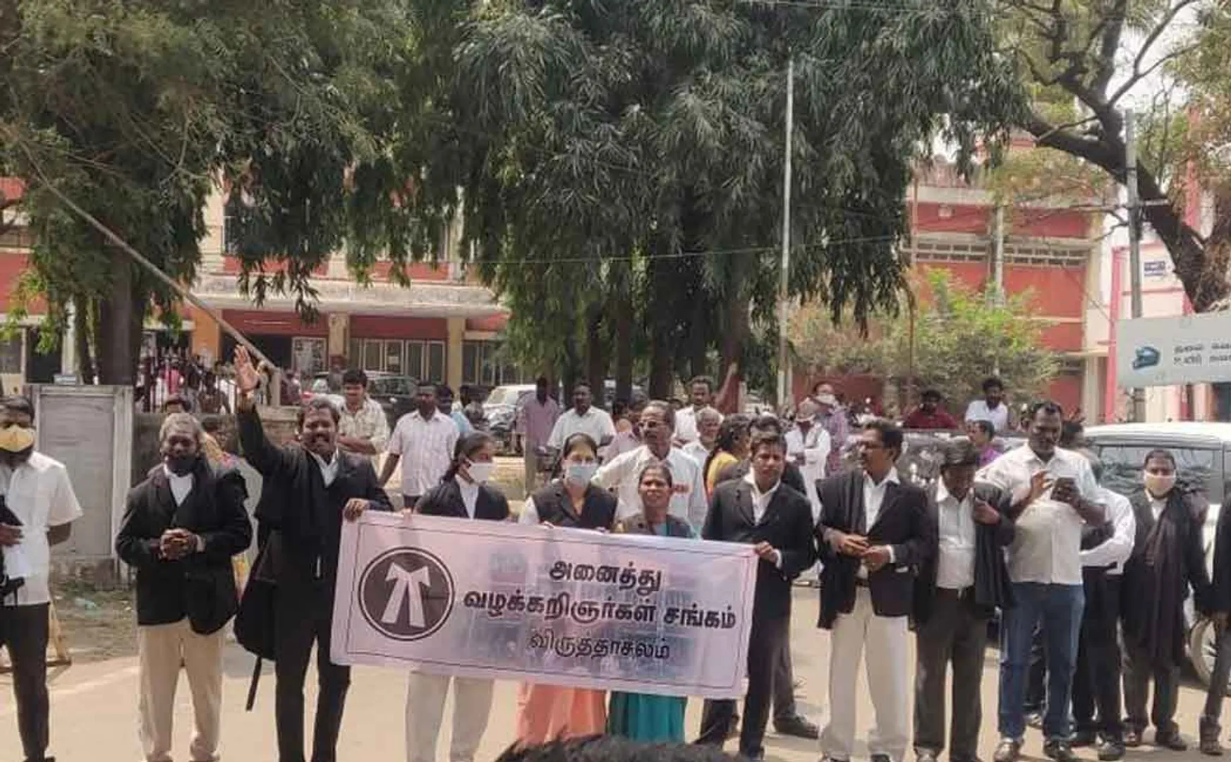Lawyers struggle to declare virudhachalam as  separate district 