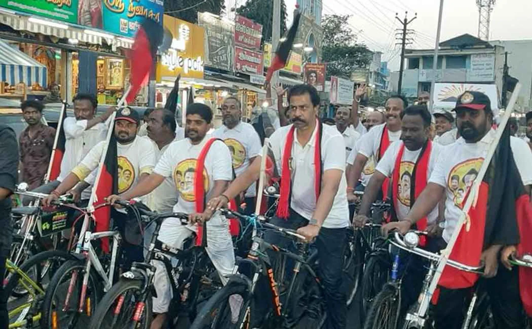 Despite the rain, the MLA who attended the bicycle rally soaked