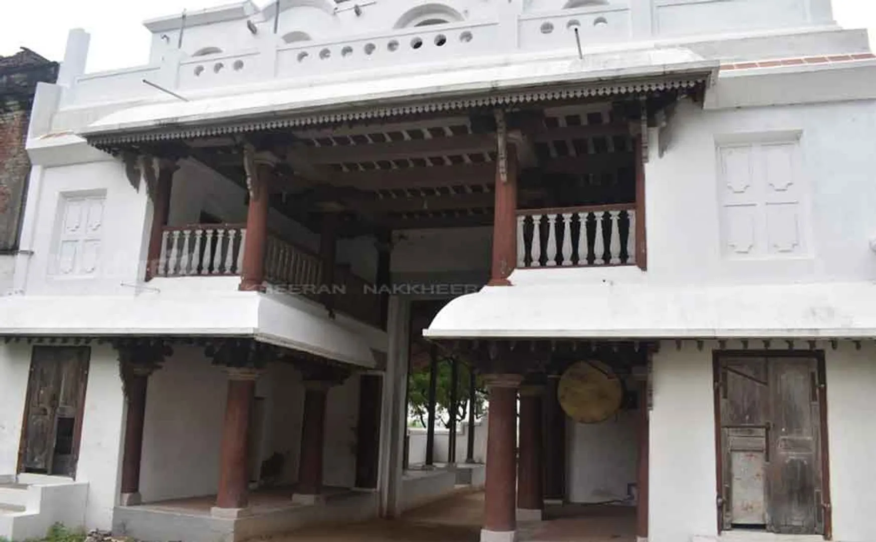 Tuticorin district vilathikulam vaipparu river aatrangarai palace story 