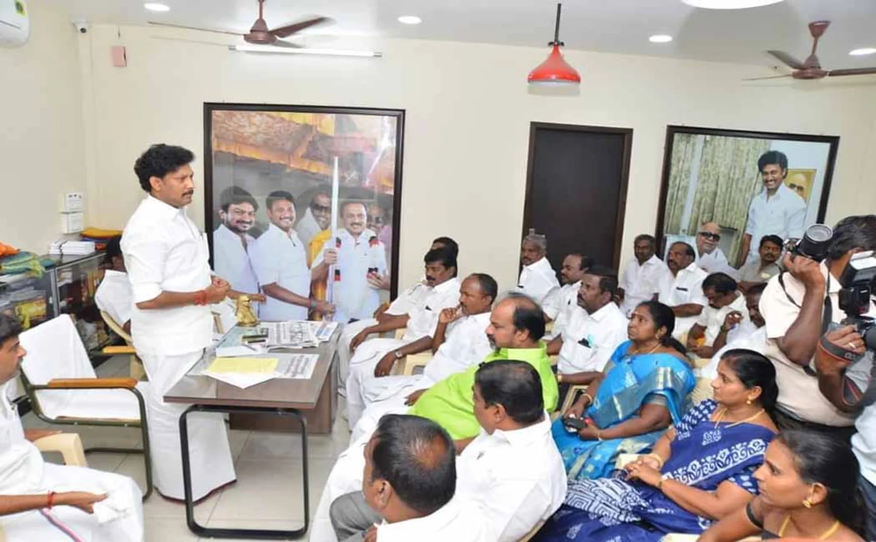 dmk party leader and mla Anbil Mahesh Poyyamozhi speech 