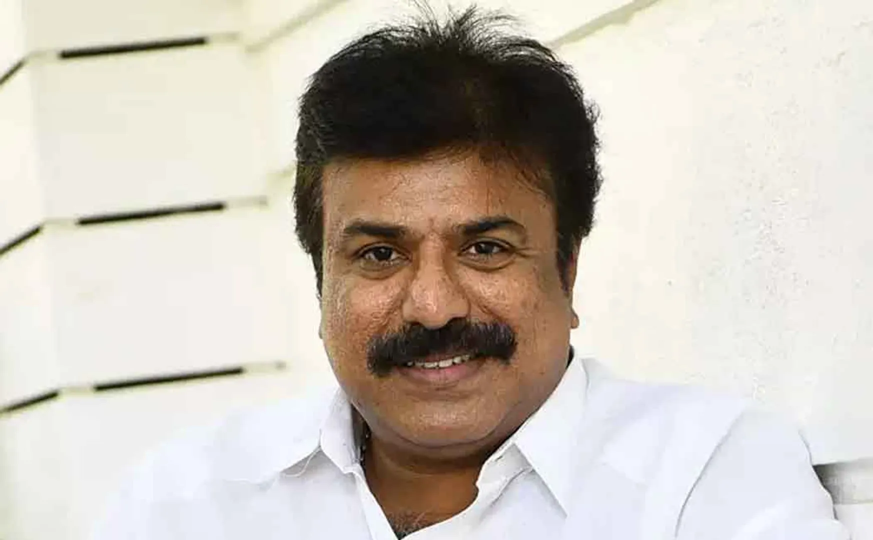 admk and dmdk alliance LK Sudhish planning to meet ops  