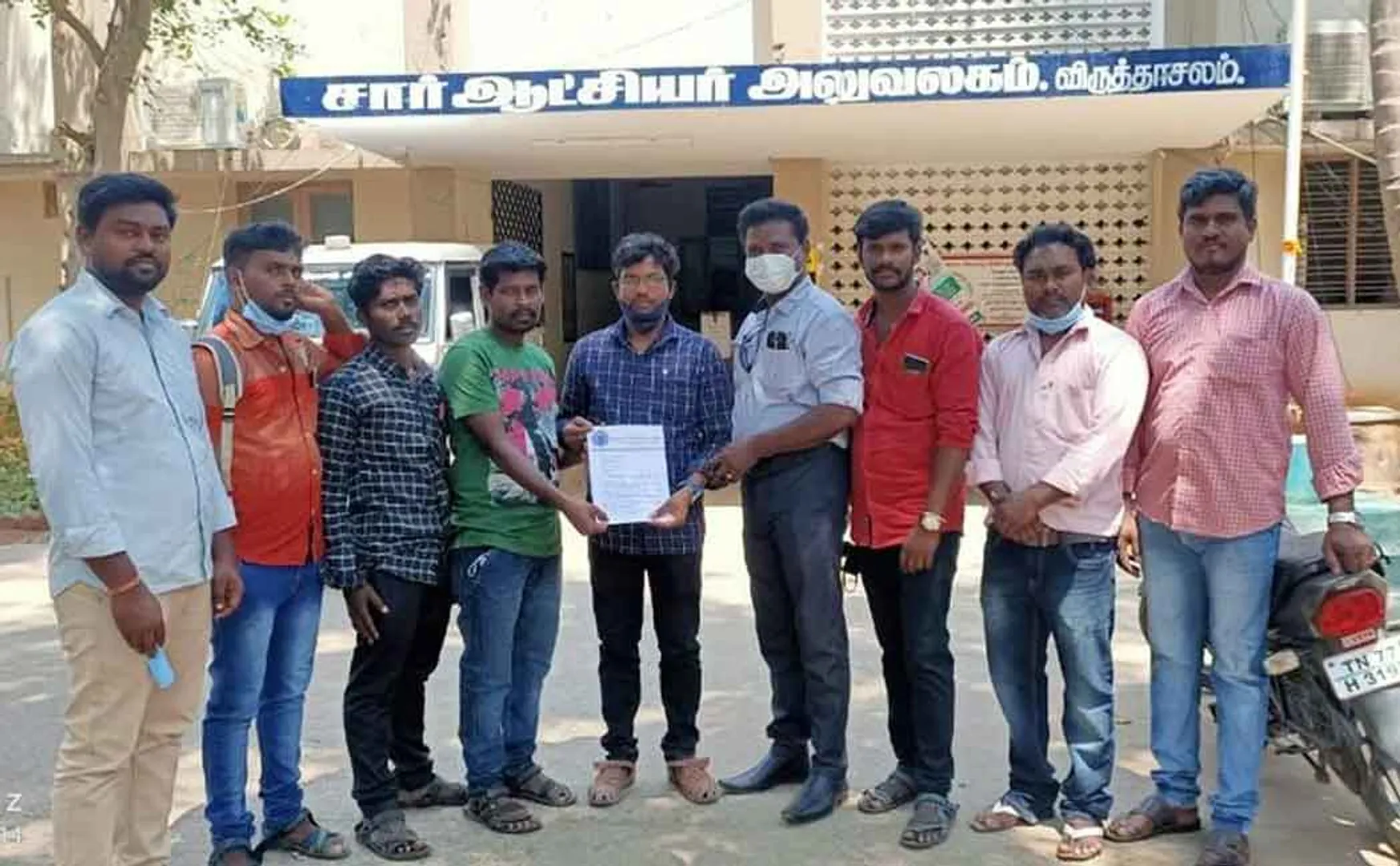 Let's boycott the election Video cameramen who petitioned the Collector