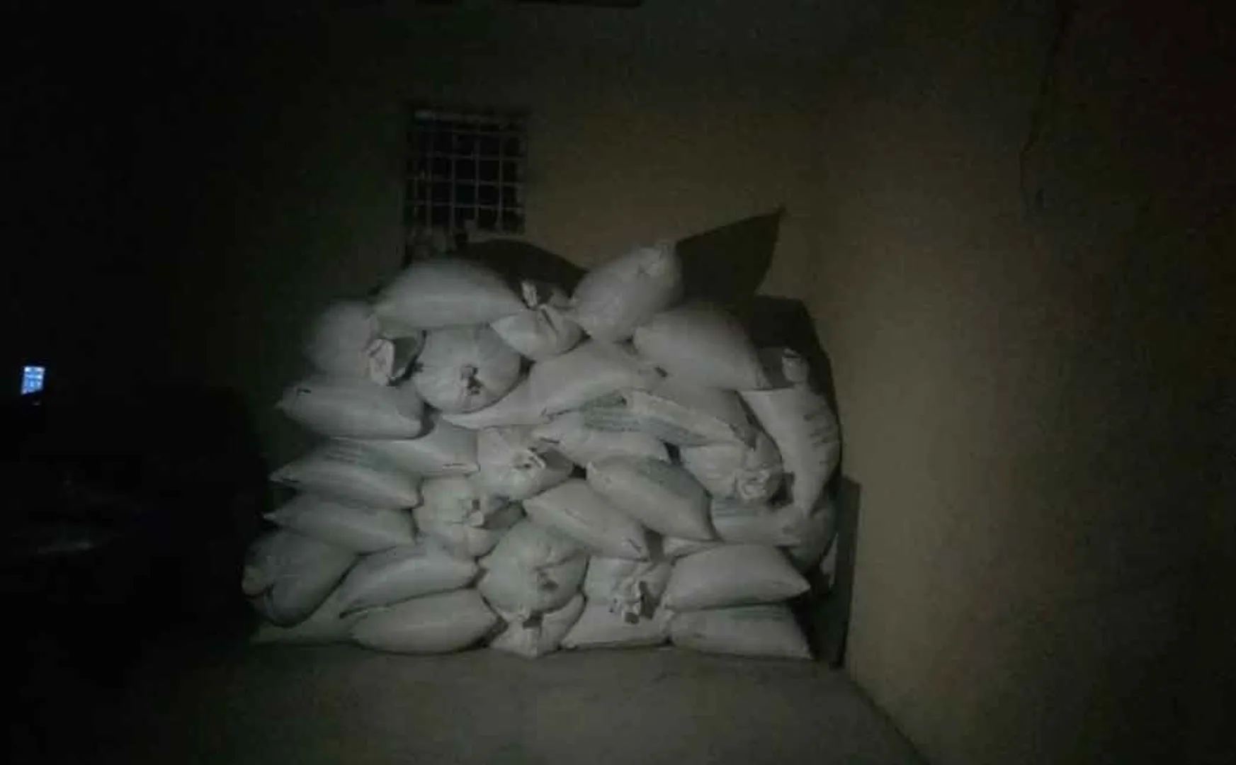 2 ton rice packs confiscated rice mafias escaped