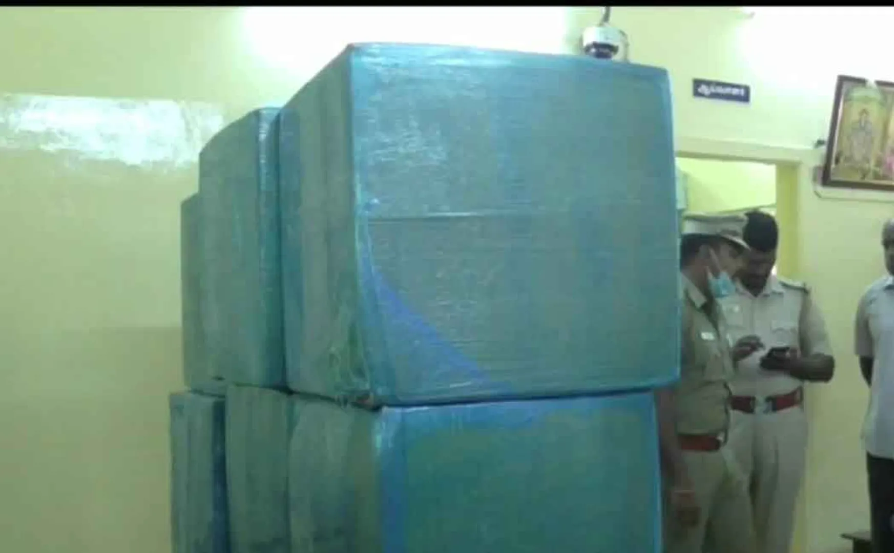 Ranipet police arrested two people 