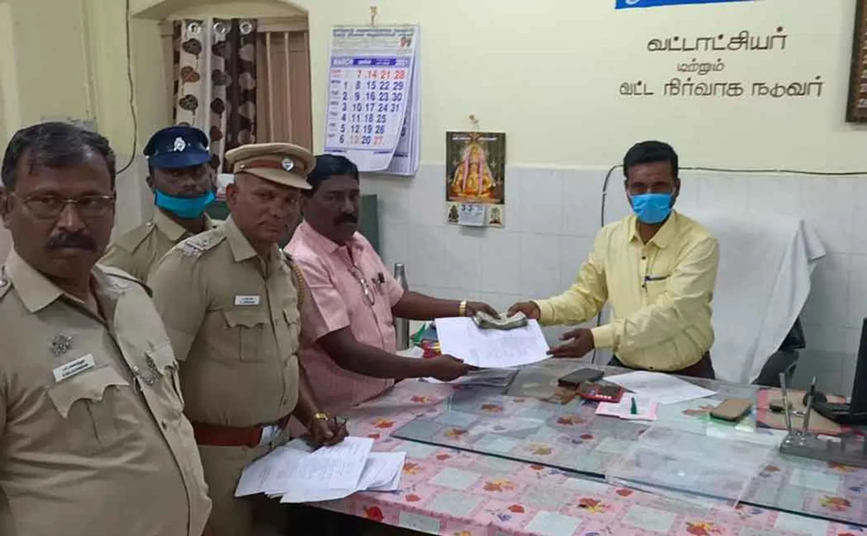 47 kg of silver items confiscated by the Flying Squadron