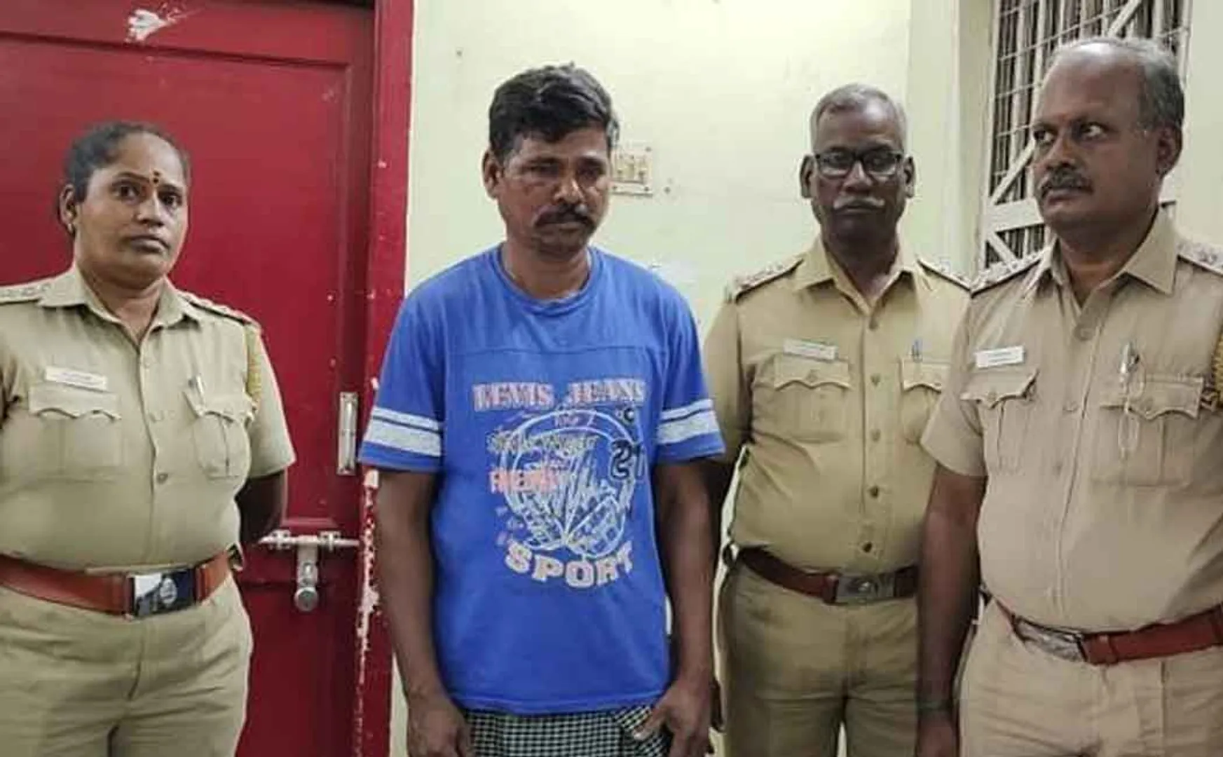 Theft case police arrest recover two gram gold 