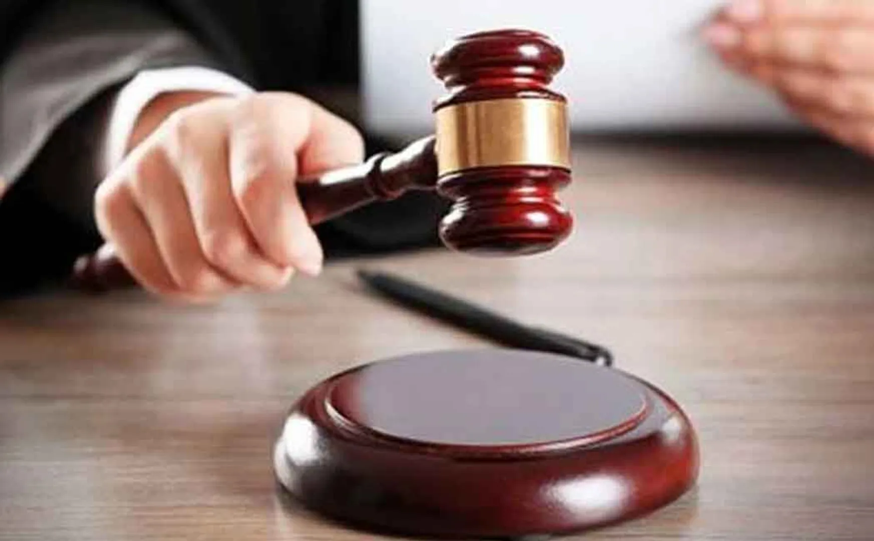The court sentenced the person who cheated on the young girl 