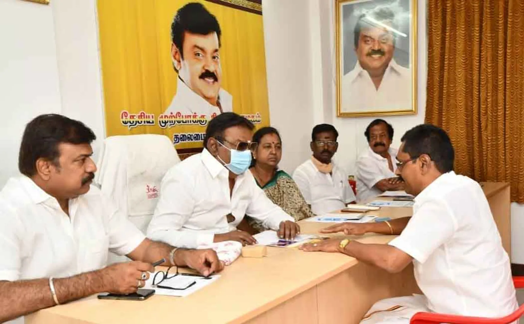 vijayakanth conducting interview